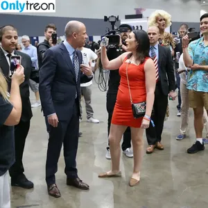 Laura Loomer / loomerfanclub nude photo #0026