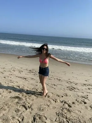 Laura Marano / lauramarano nude photo #0015