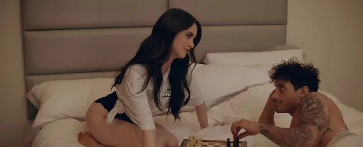 Laura Marano / lauramarano nude photo #0039