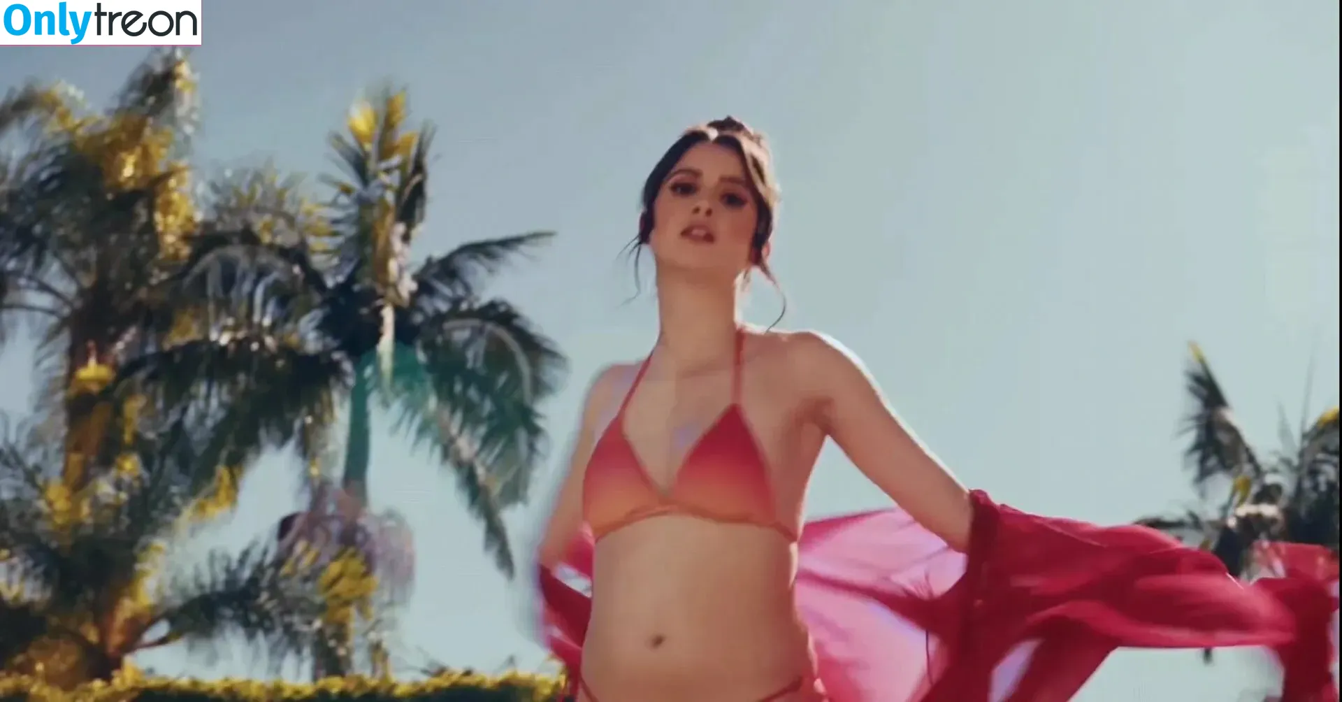 Laura Marano голая photo #0029 (lauramarano)
