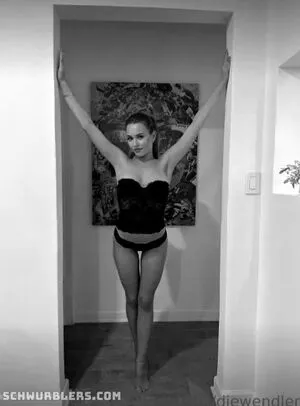 Laura Müller / Laura Mueller / diewendlers / lauramueller / lauramuellerofficial / lauramüller nude photo #0065