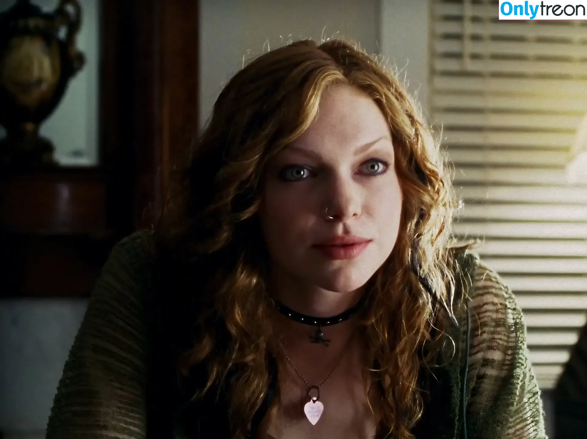 Laura Prepon голая photo #0108 (bomatopia / lauraprepon)