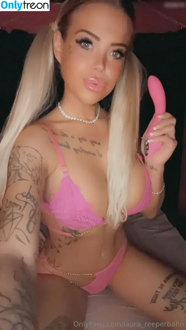 Laura Reeperbahn nude photo #0103 (laura_reeperbahn)