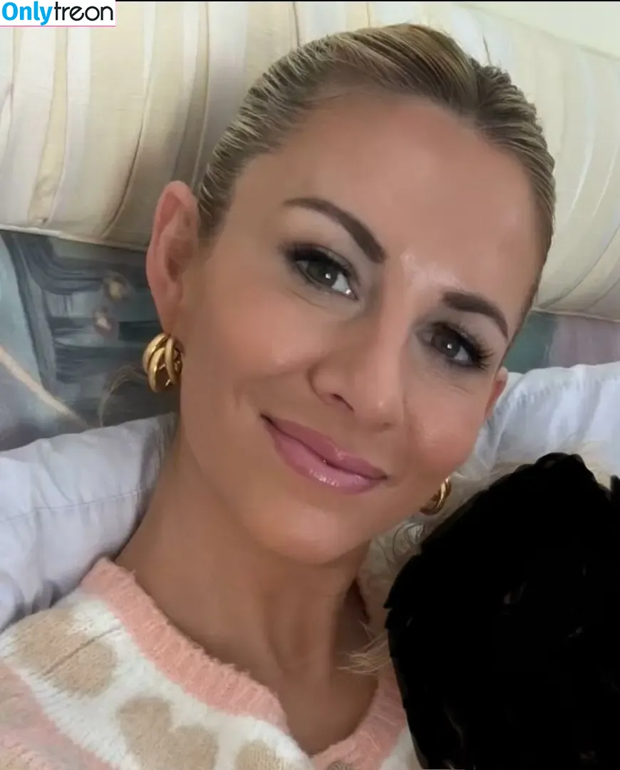 Laura Rutledge nude photo #0109 (lauramrutledge)