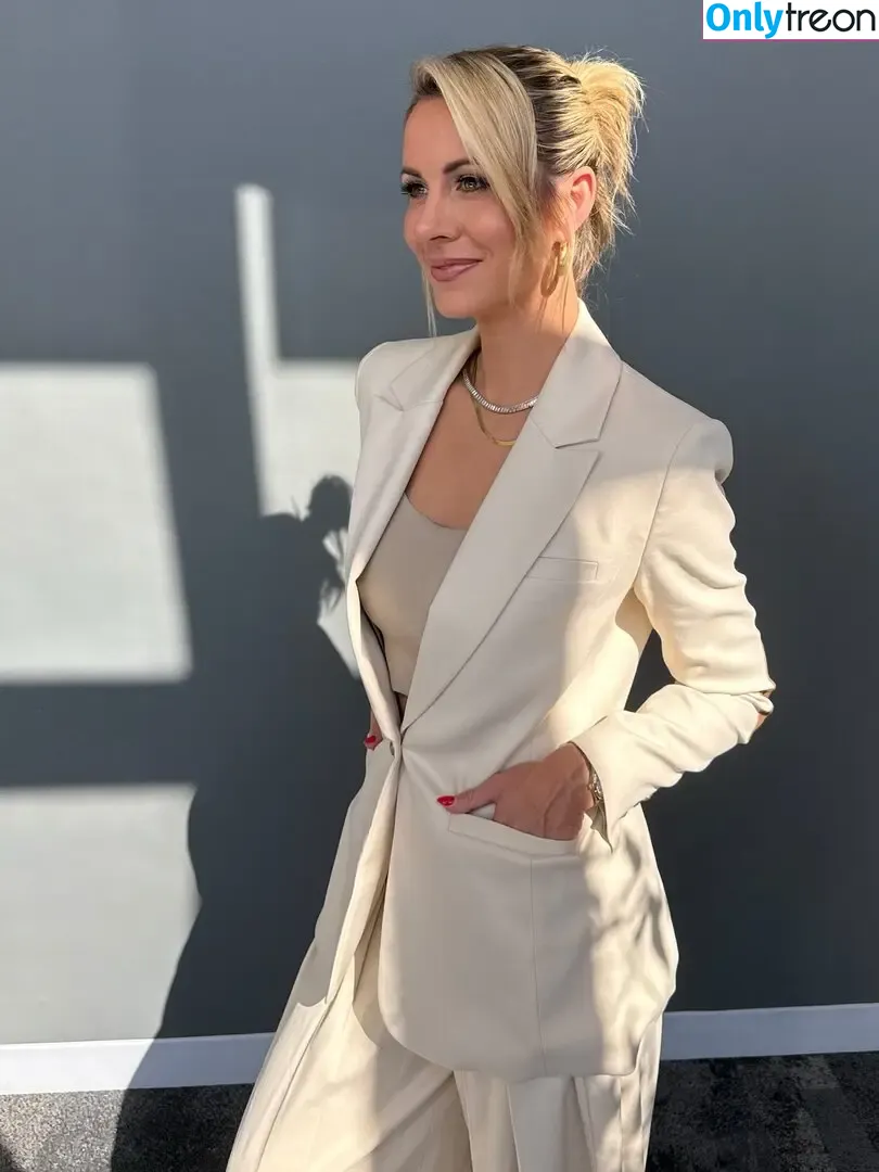 Laura Rutledge голая photo #0143 (lauramrutledge)