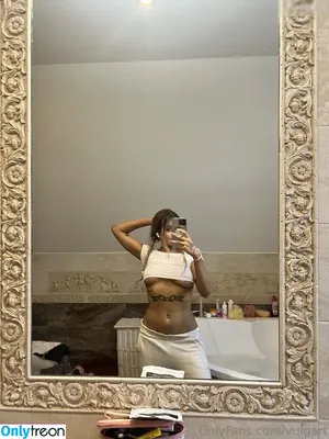 Laura Serafin / larkatomarka / laurakarolinaserafin / laurkaserafin / vulgart nude photo #0112