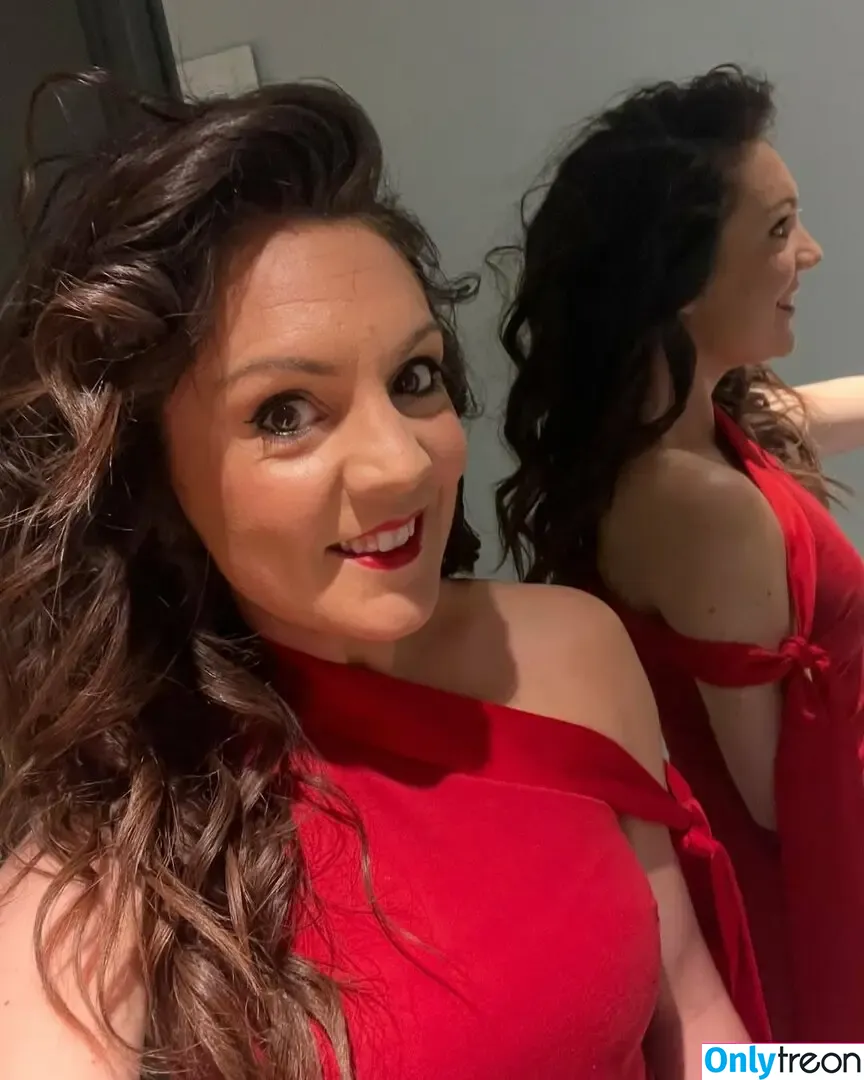 Laura Tobin nude photo #0512 (lauratobinweather)