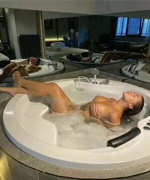 Laura Von Gallucci / Lauravon / lauravongall / lauravongallucci / vongallucci / vongalluccivip фото голая #0033
