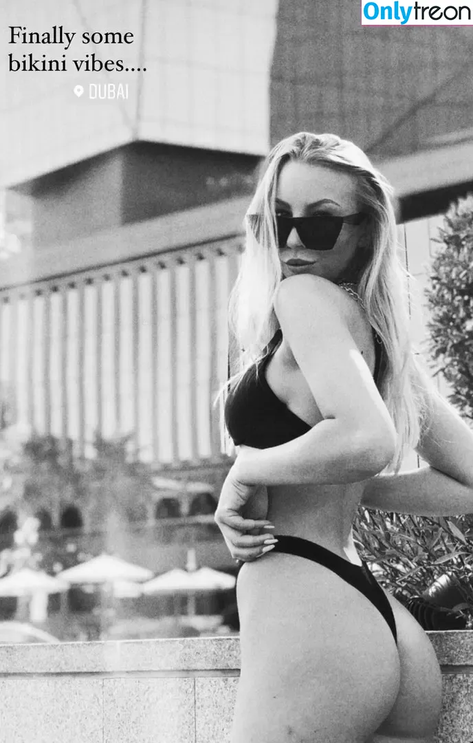 laura.vtsch голая photo #0051 (laura.vtsch)