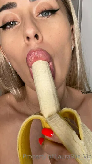 laurabae_ / laramonroe_ / laramonroefree фото голая #0387