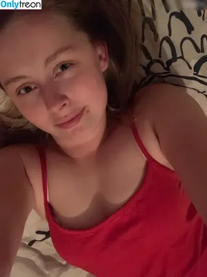 lauradenise98 / SirCarpeNoctem / _crazy13girl_ фото голая #0282