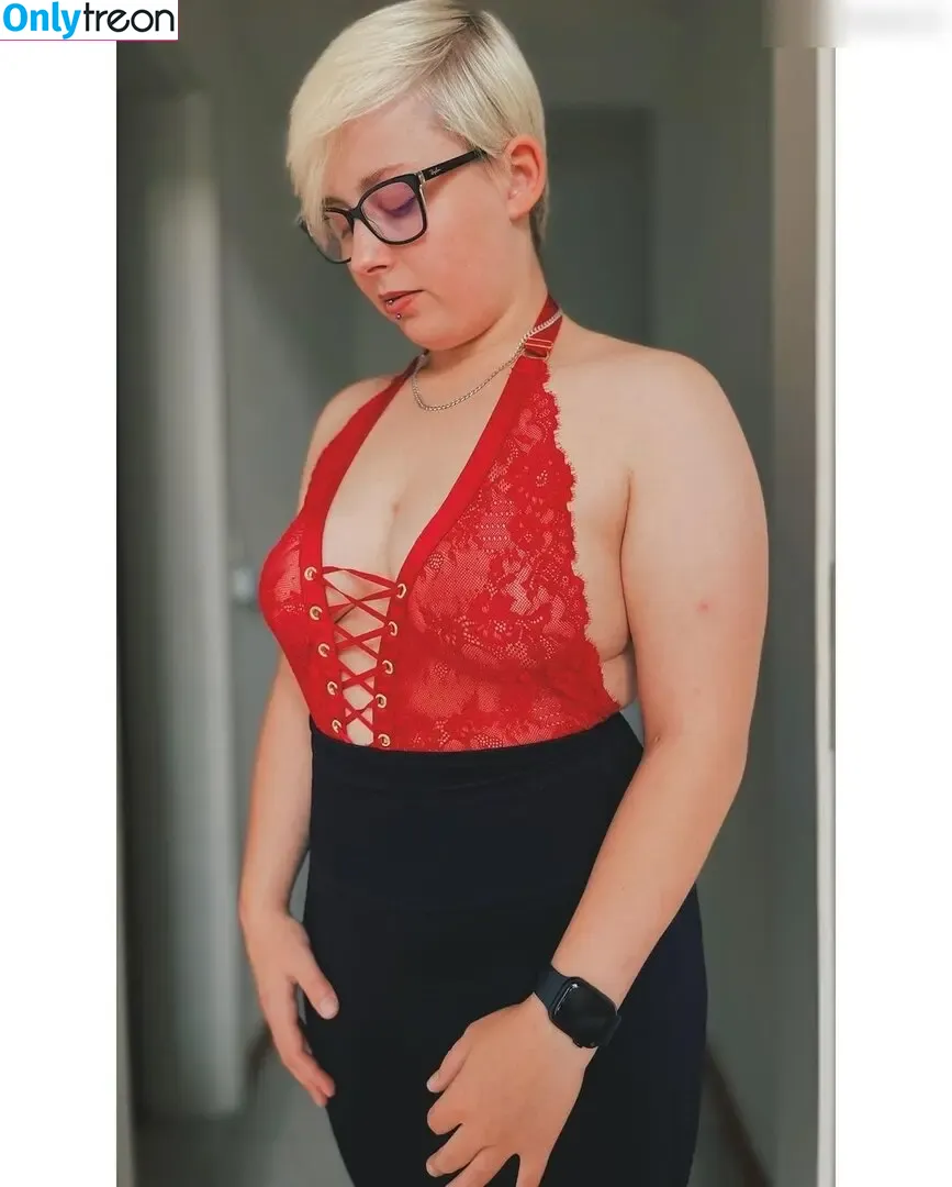 lauradenise98 nude photo #0060 (SirCarpeNoctem / _crazy13girl_)