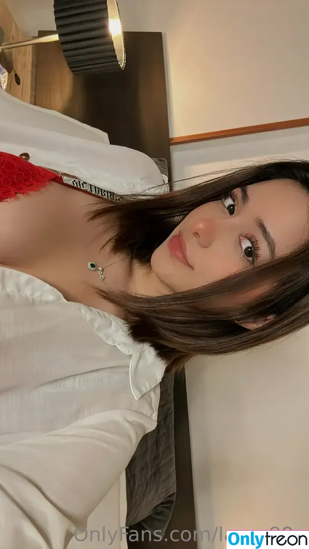 laurafreex nude photo #0020 (laurafreix)