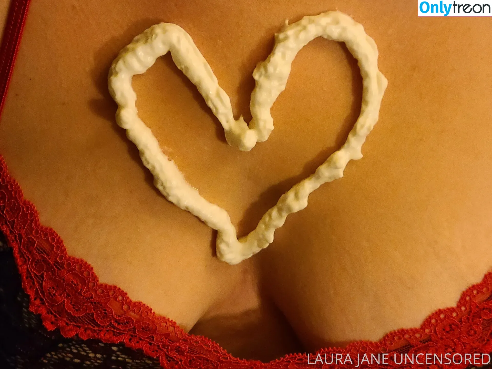 laurajaneuncensored голая photo #0038 (lauricious_)