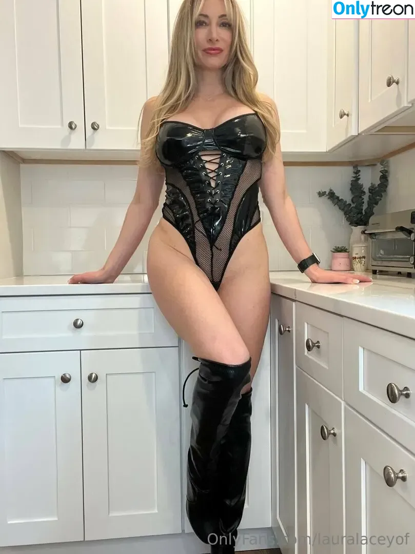 lauralaceyof голая photo #0583 (lauralaceyyy)