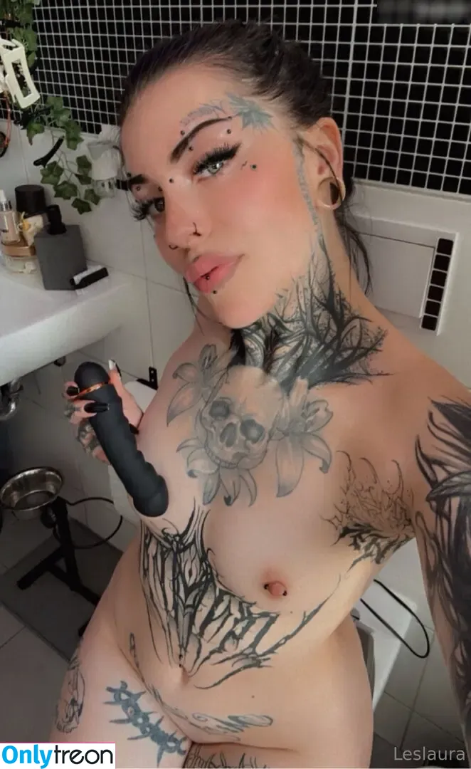 Laurasorooo nude photo #0131 (laurachesnok)