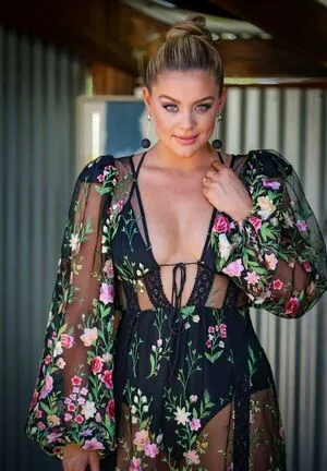 Lauren Alaina / Lauren_Alaina / laurenalaina фото голая #0018