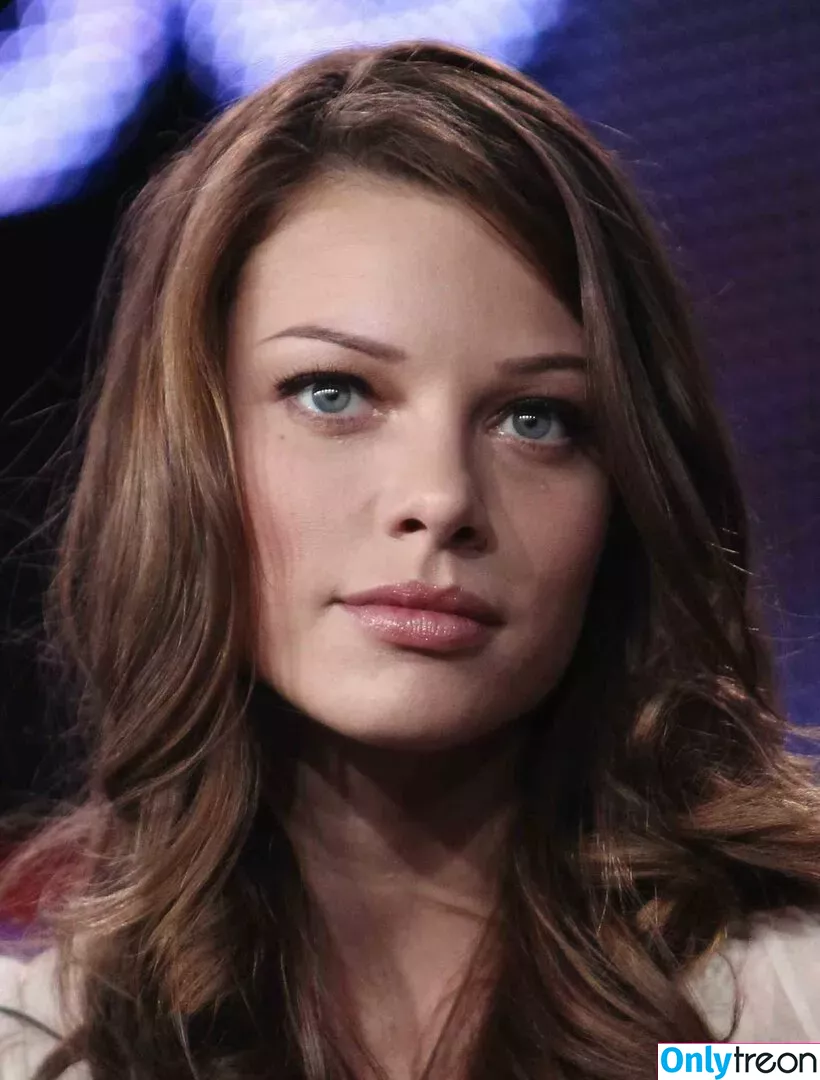 Lauren German голая photo #0069 (laurengermandaily)