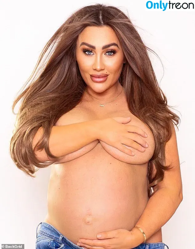 Lauren Goodger голая photo #0002 (TOWIE / laurengoodger / laurenrosegoodger)