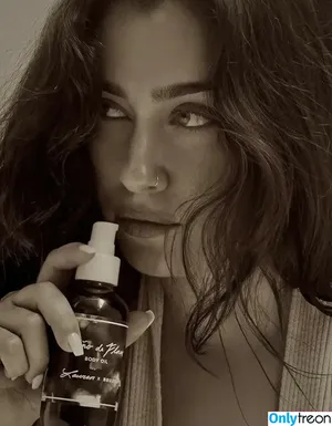 Lauren Jauregui / laurenjauregui nude photo #0938