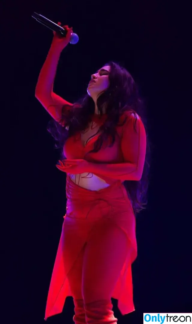Lauren Jauregui nude photo #0332 (laurenjauregui)