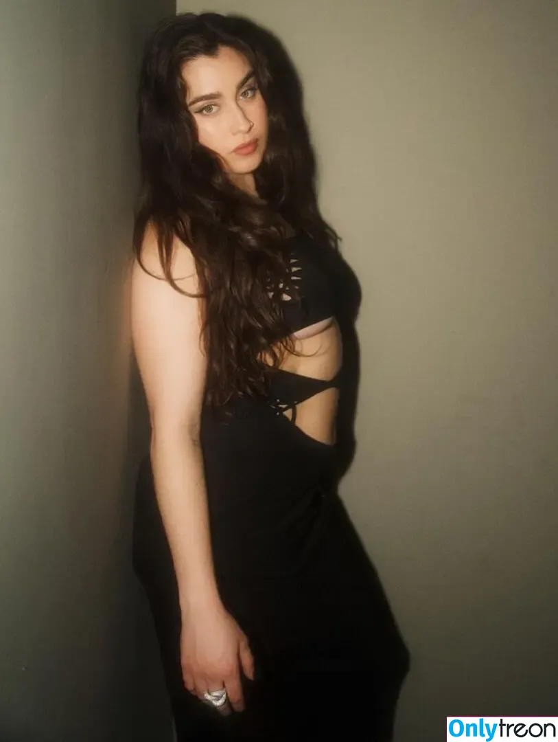 Lauren Jauregui голая photo #0341 (laurenjauregui)