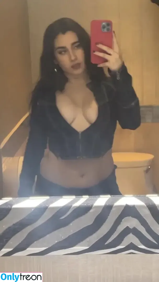 Lauren Jauregui nude photo #0347 (laurenjauregui)