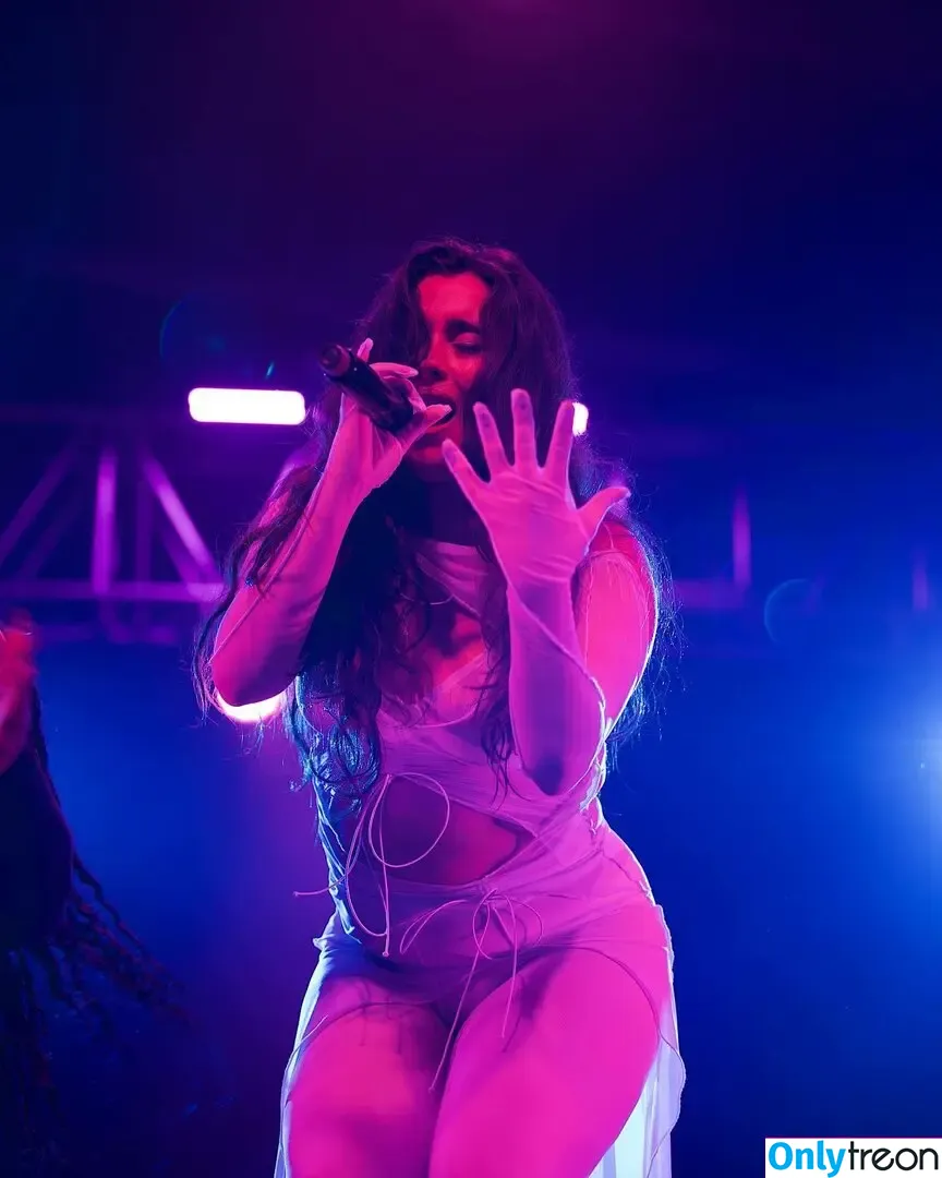 Lauren Jauregui nude photo #0379 (laurenjauregui)
