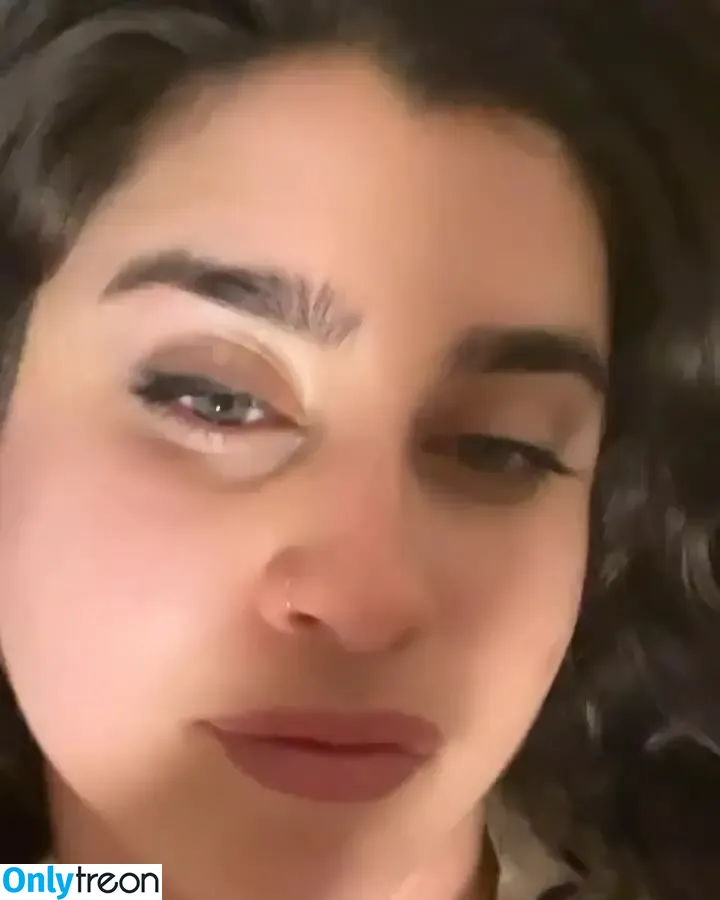 Lauren Jauregui nude photo #0404 (laurenjauregui)