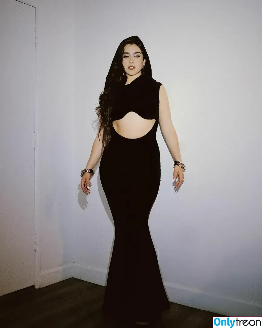 Lauren Jauregui nude photo #0416 (laurenjauregui)