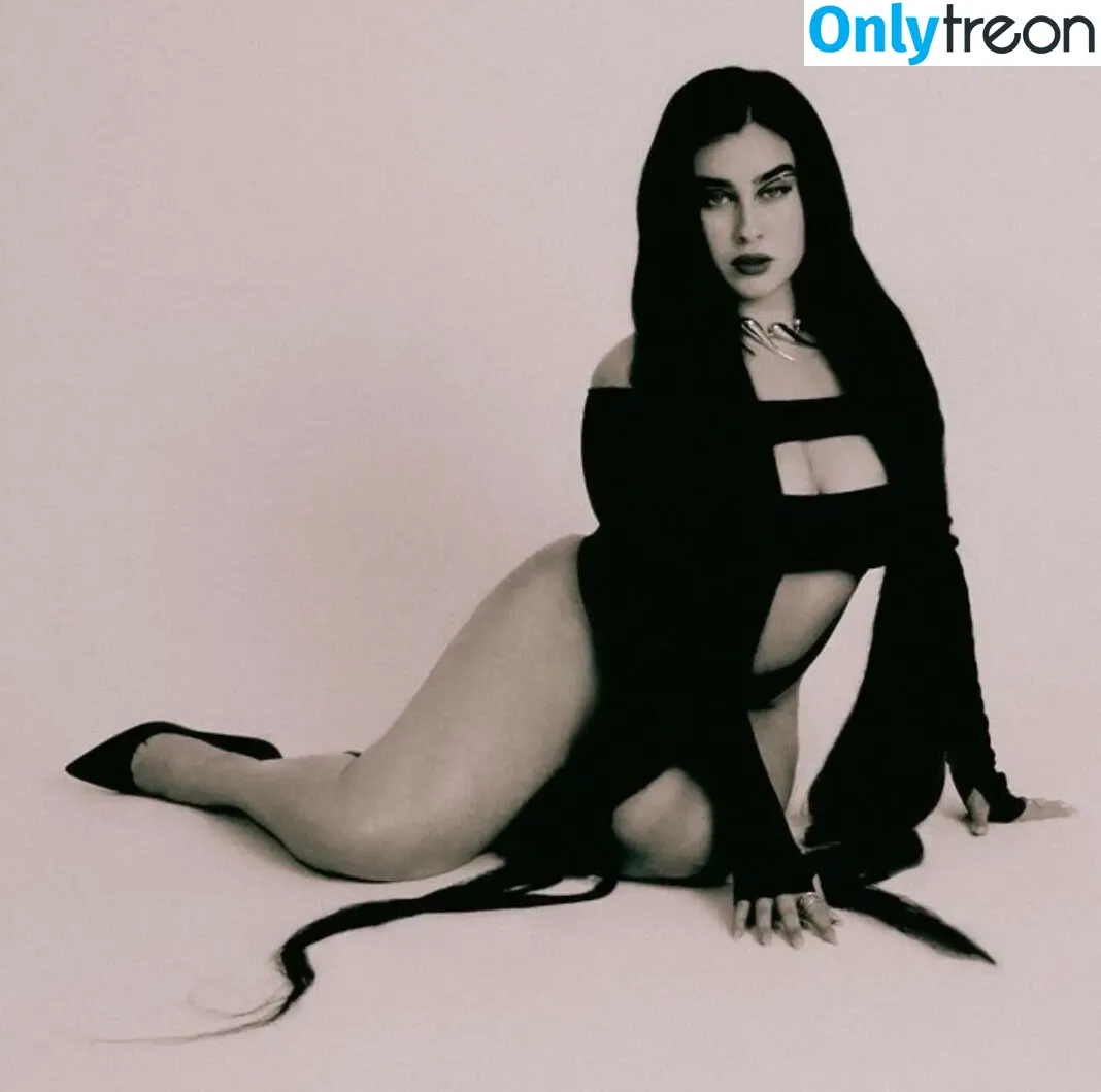Lauren Jauregui nude photo #0452 (laurenjauregui)