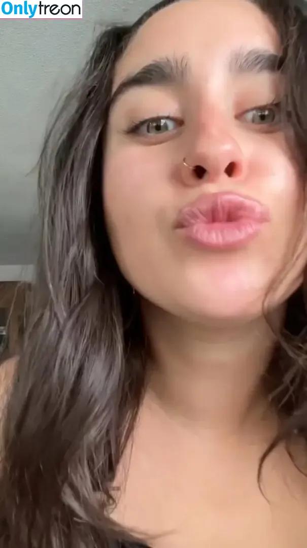 Lauren Jauregui nude photo #0512 (laurenjauregui)