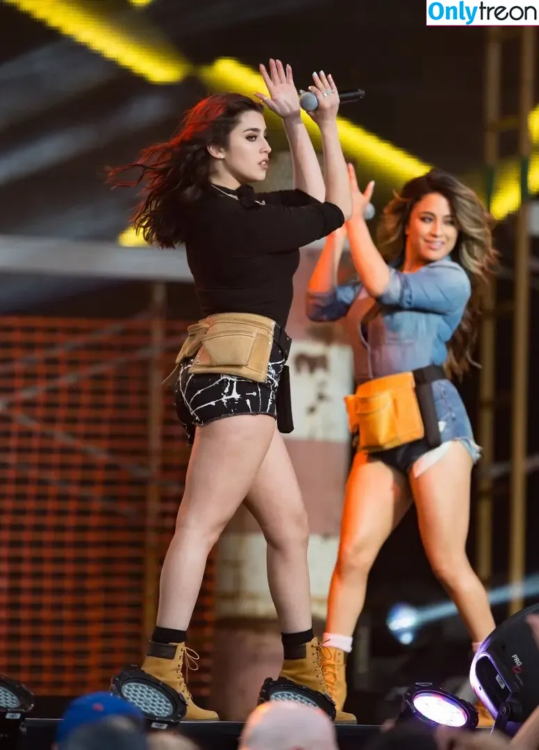 Lauren Jauregui nude photo #0523 (laurenjauregui)