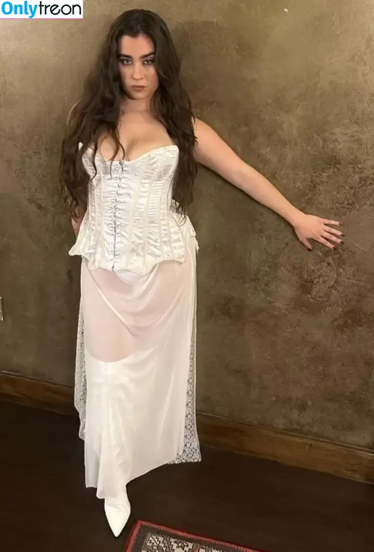 Lauren Jauregui голая photo #0550 (laurenjauregui / laurenjaureguii)