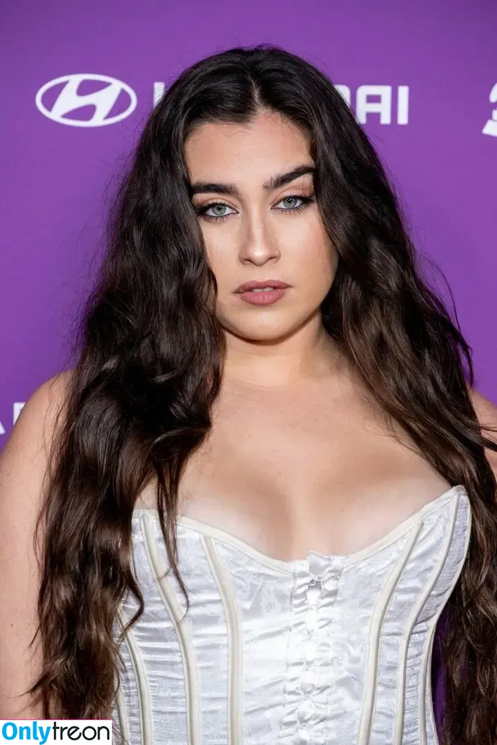 Lauren Jauregui голая photo #0554 (laurenjauregui)
