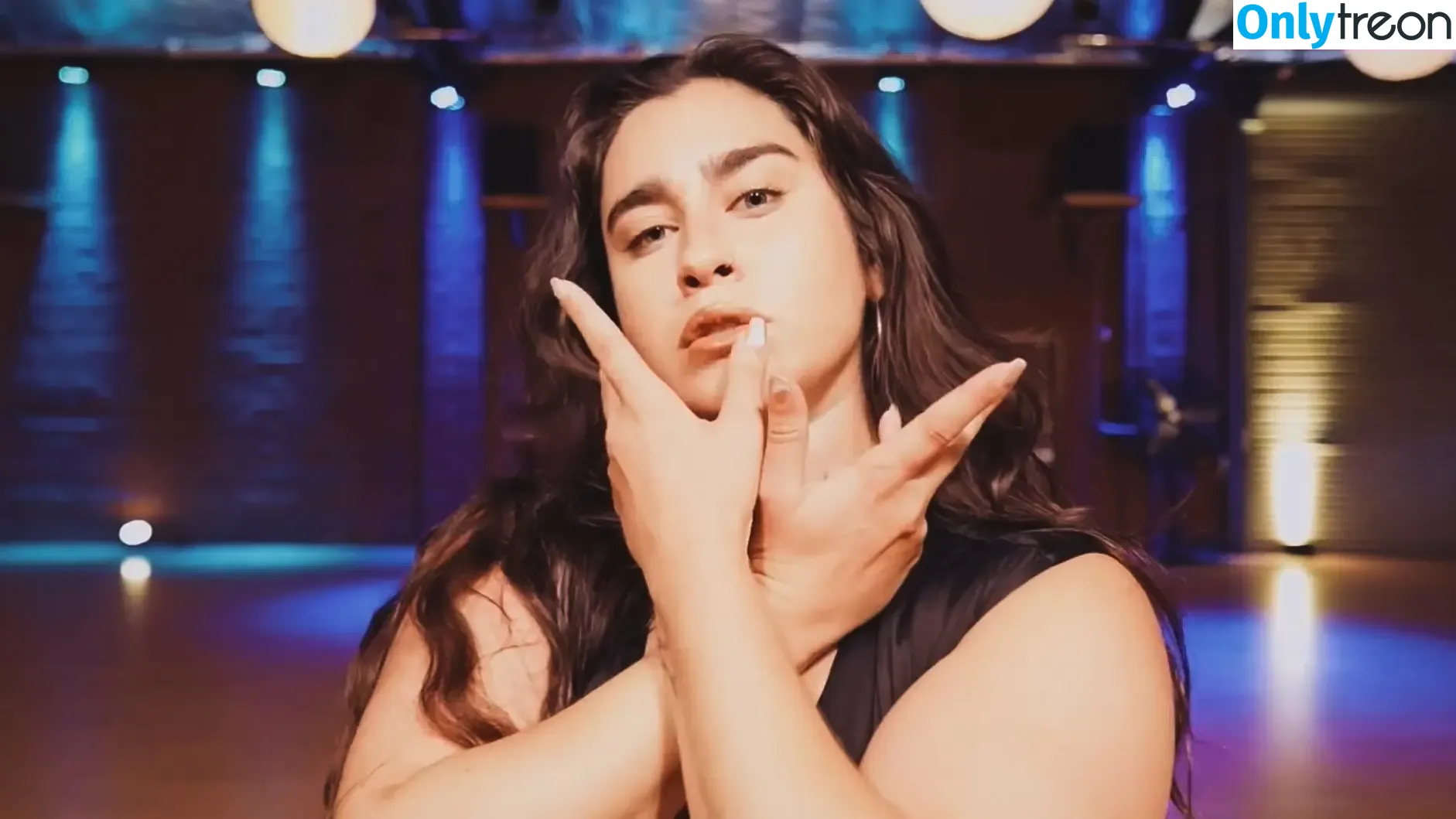 Lauren Jauregui голая photo #0563 (laurenjauregui / laurenjaureguii)