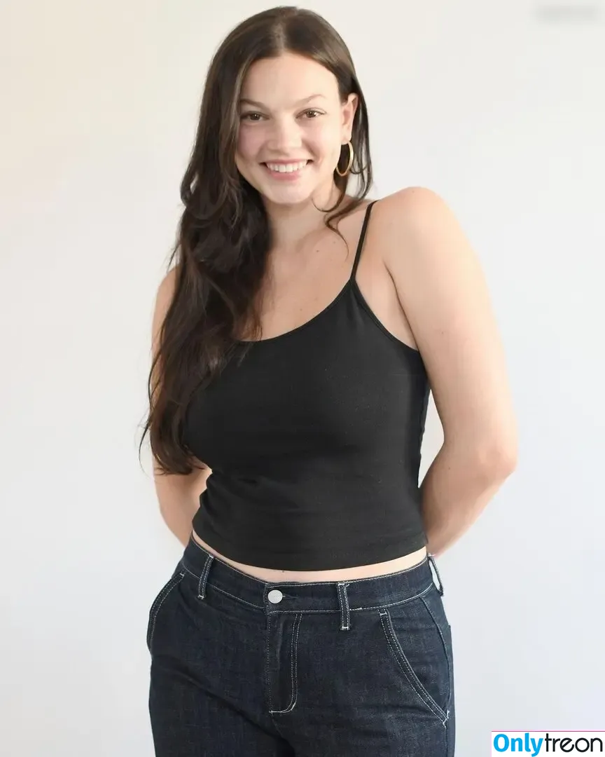 Lauren Jensen nude photo #0016 (laurennjensenn)
