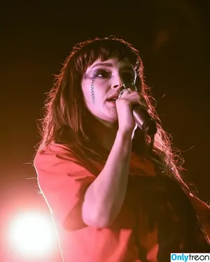 Lauren Mayberry / laurenevemayberry фото голая #1217