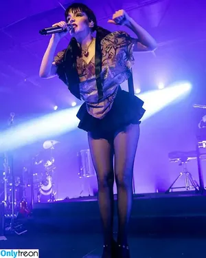 Lauren Mayberry / laurenevemayberry фото голая #1379