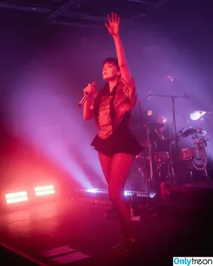 Lauren Mayberry / laurenevemayberry фото голая #1409