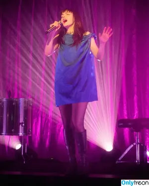 Lauren Mayberry / laurenevemayberry фото голая #1417