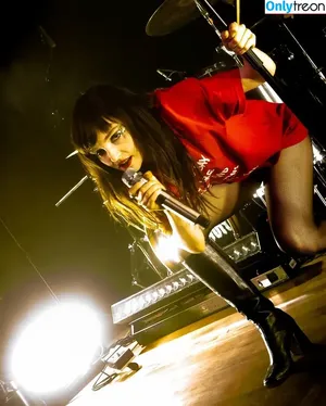 Lauren Mayberry / laurenevemayberry фото голая #1428