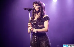 Lauren Mayberry / laurenevemayberry фото голая #1436