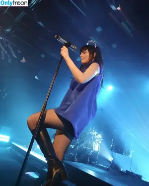 Lauren Mayberry / laurenevemayberry фото голая #1441