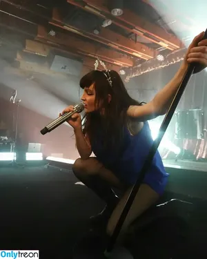 Lauren Mayberry / laurenevemayberry фото голая #1444