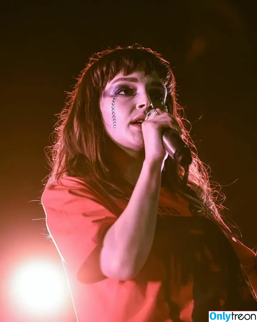 Lauren Mayberry nude photo #1217 (laurenevemayberry)