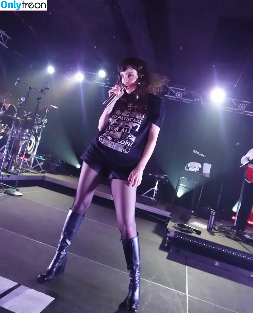 Lauren Mayberry nude photo #1234 (laurenevemayberry)