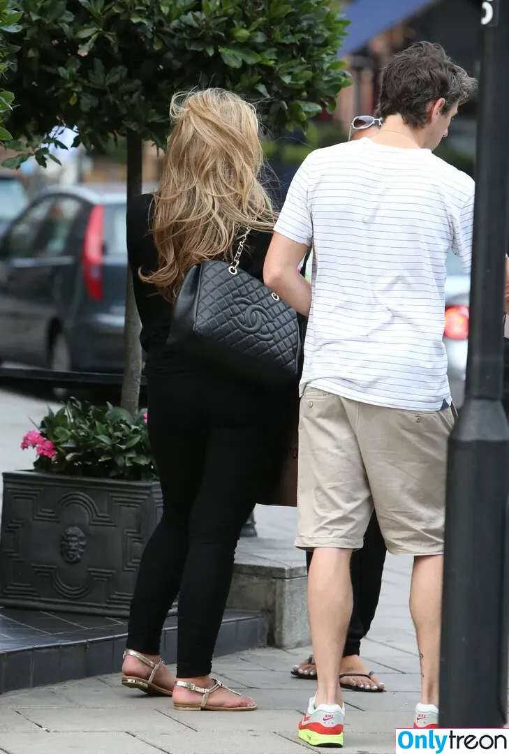 Lauren Rose Goodger nude photo #0343 (laurengoodger / laurenrgoodger / laurenrosegoodger)