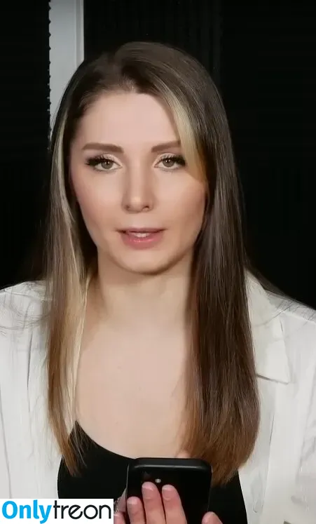 Lauren Southern nude photo #0041 (Lauren Southern)