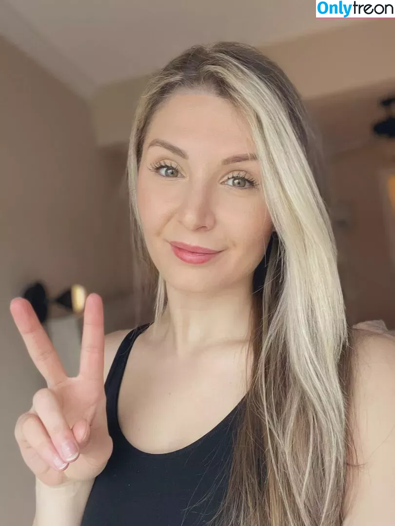 Lauren Southern nude photo #0063 (laurencheriie / laurenscandal)